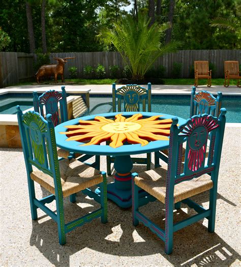 How to Create a Mexican-inspired Dining Space with Amulent Mexican Tables